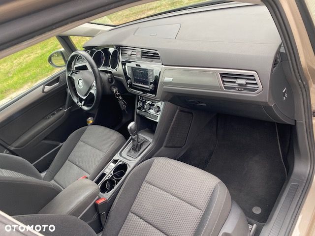 Volkswagen Touran 1.4 TSI BMT Comfortline DSG - 14