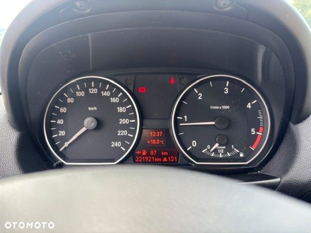 BMW Seria 1 118d - 12