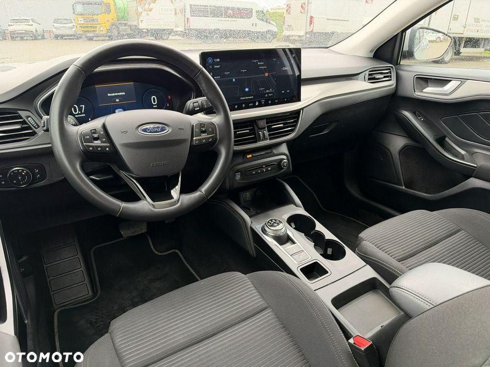 Ford Focus - 13