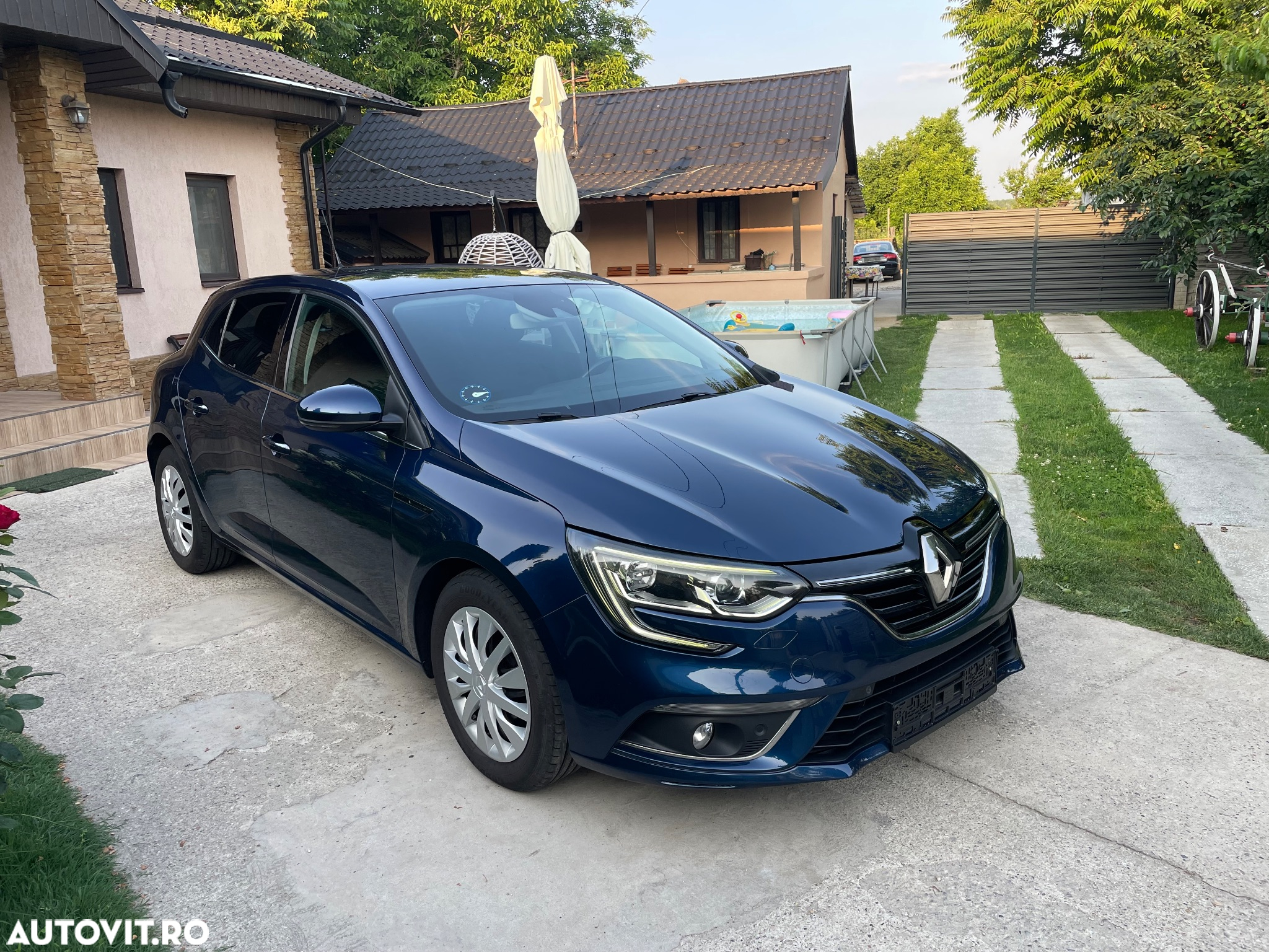 Renault Megane - 2