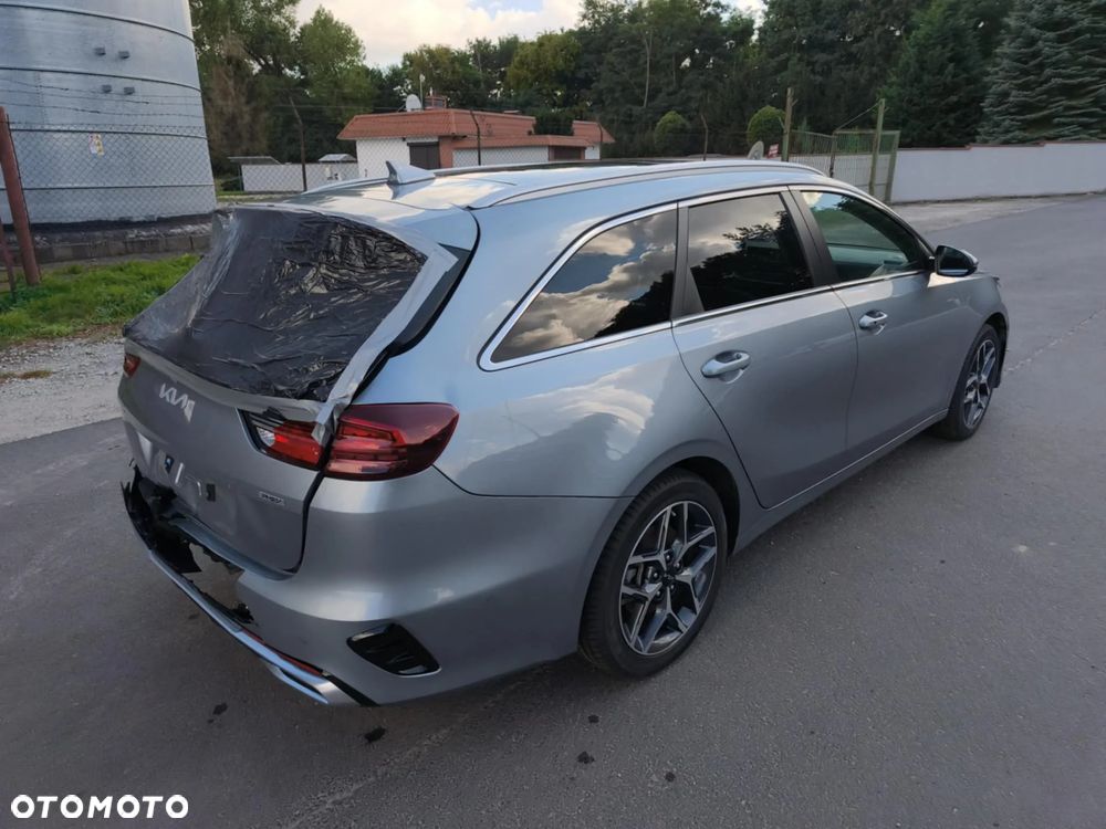 Kia Ceed - 7