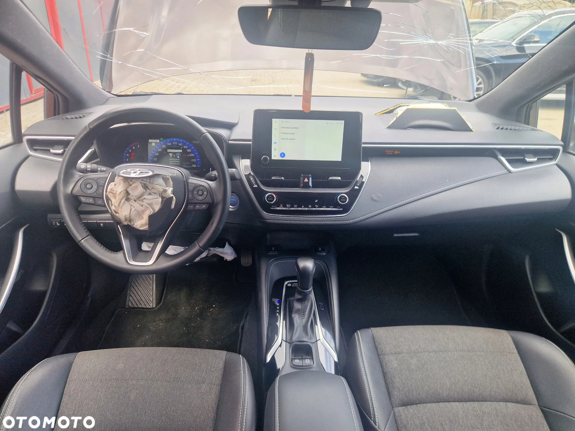 Toyota Corolla 1.8 Hybrid Style - 17
