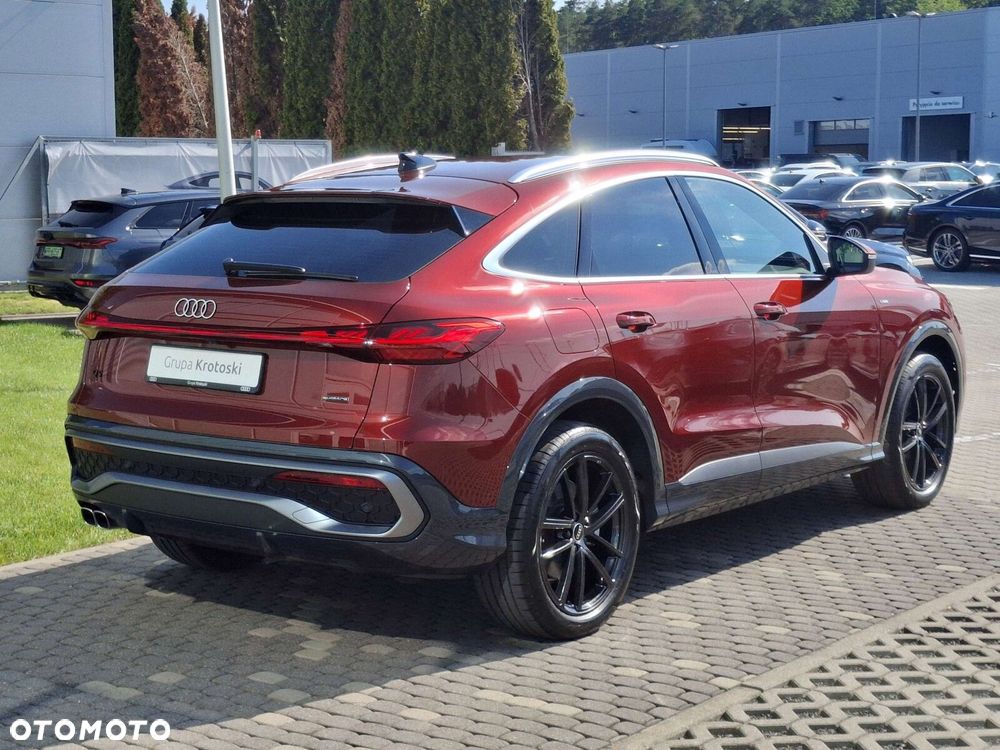 Audi Q5 Sportback - 13