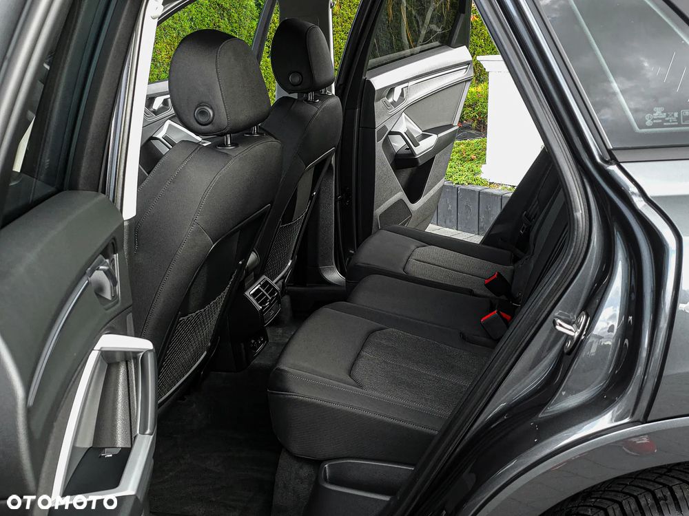 Audi Q3 35 TDI S tronic S line - 22