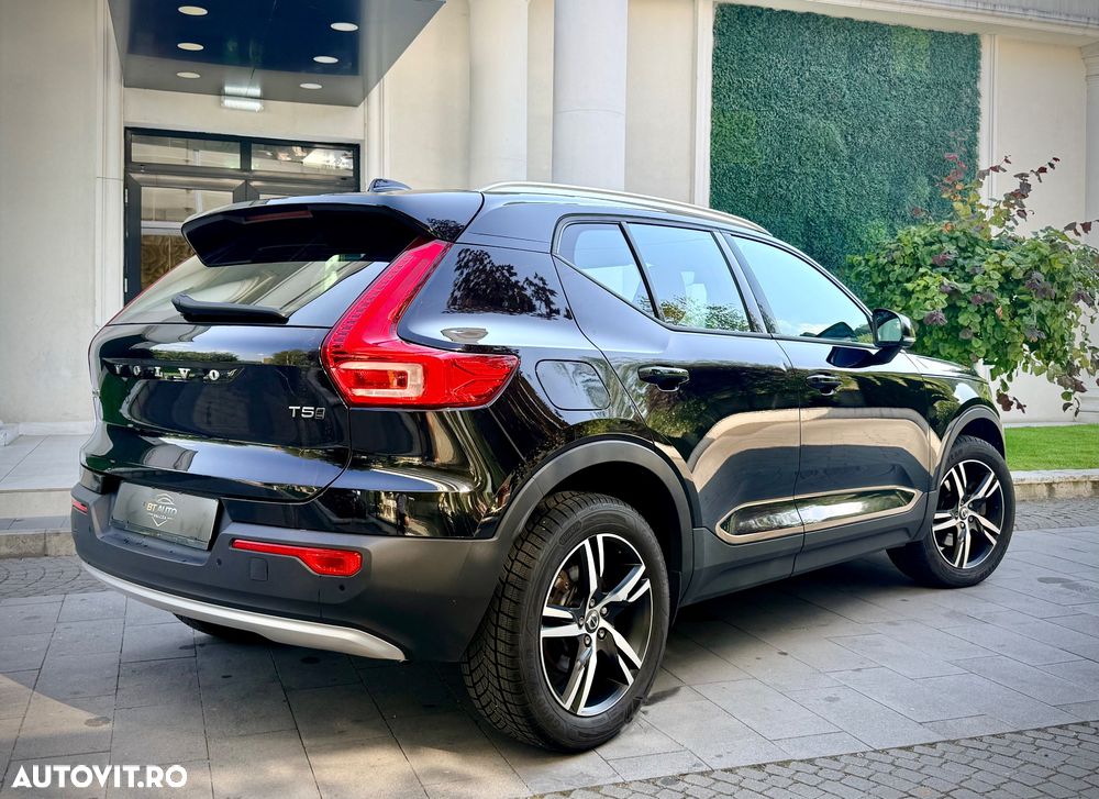 Volvo XC 40 T5 AWD Geartronic Momentum Pro - 3