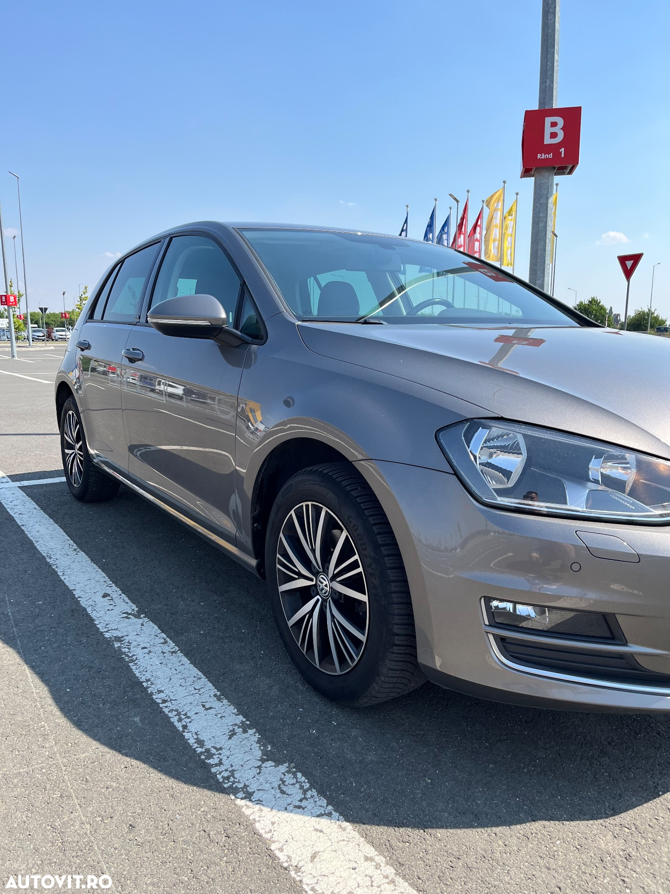 Volkswagen Golf 1.2 TSI BlueMotion Technology Allstar - 19