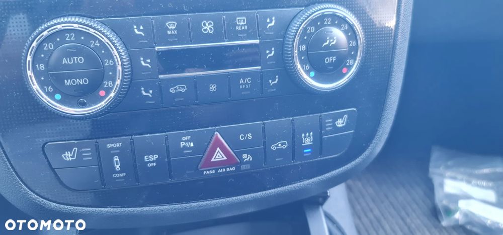 Mercedes-Benz Klasa R 320 CDI L 4-Matic - 13