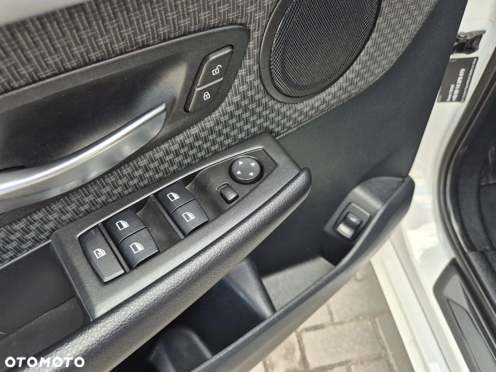 BMW Seria 2 218i Advantage - 15