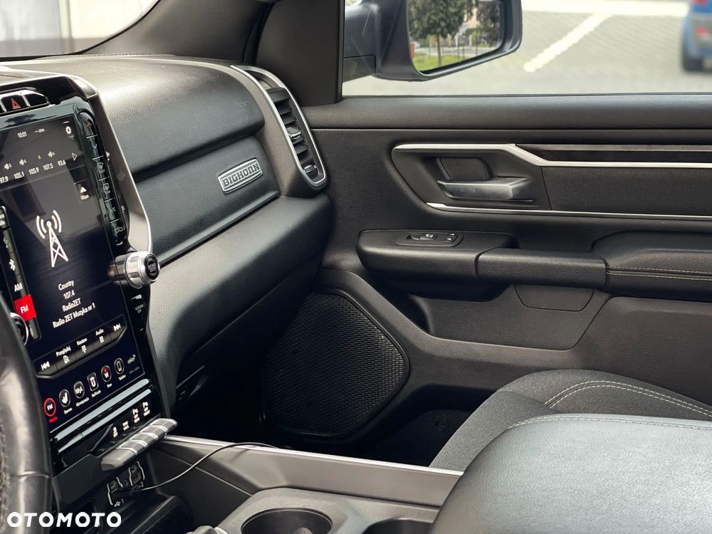 Dodge RAM 1500 5.7 4x4 - 24