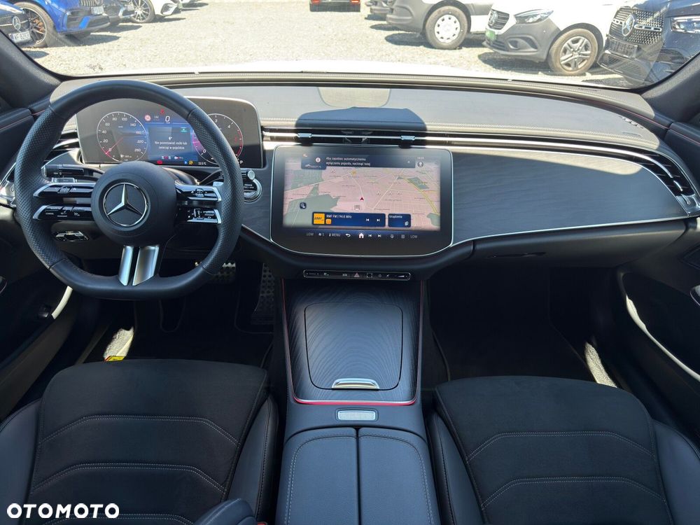 Mercedes-Benz Klasa E 220 d mHEV 4-Matic AMG 9G-Tronic - 19