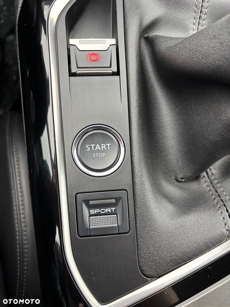 Peugeot 5008 BlueHDI 130 Allure Business-Paket - 26