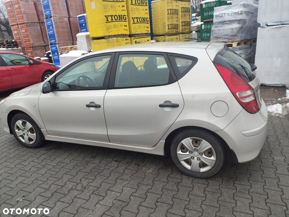 Hyundai i30 1.4 Classic + - 3