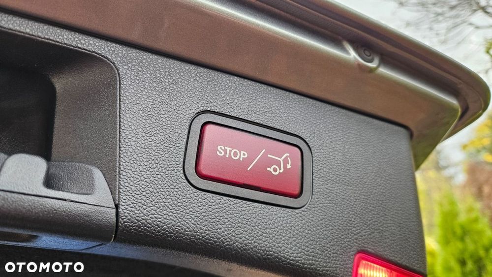 Mercedes-Benz Klasa E 200 T 7G-TRONIC Avantgarde - 26