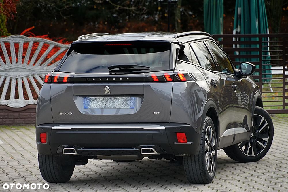 Peugeot 2008 PureTech 130 EAT8 GT - 12