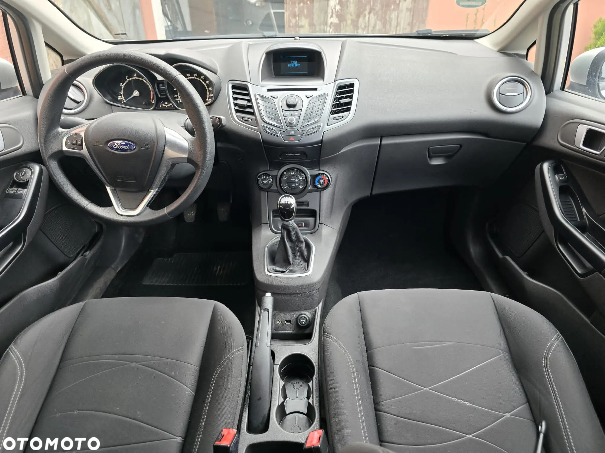 Ford Fiesta 1.0 Champions Edition - 5