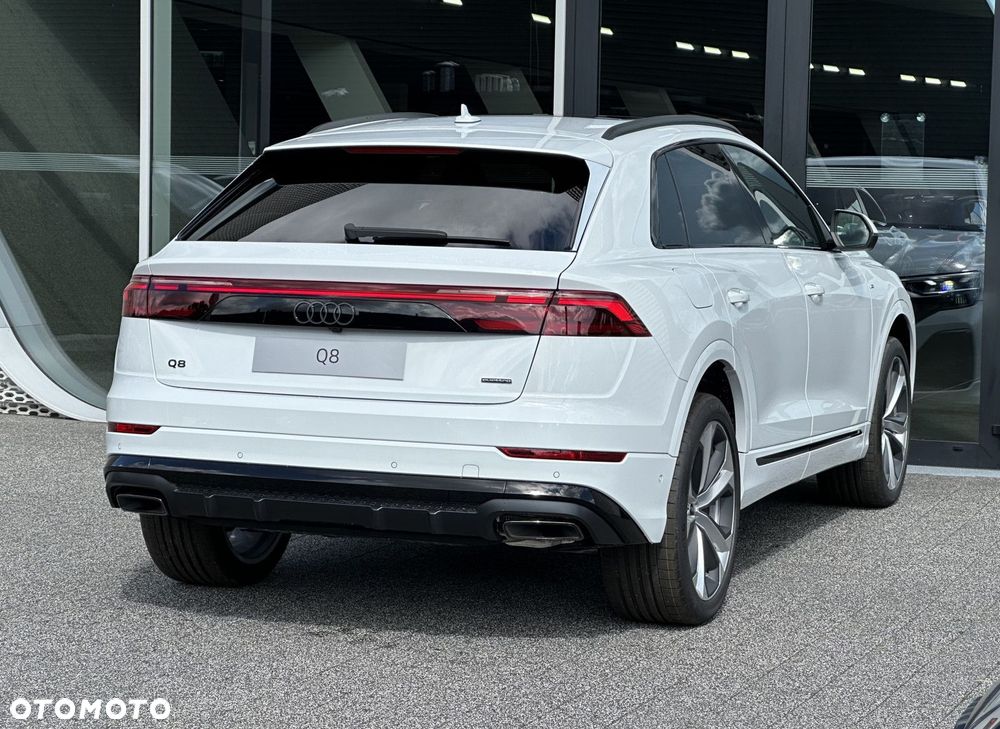 Audi Q8 - 6