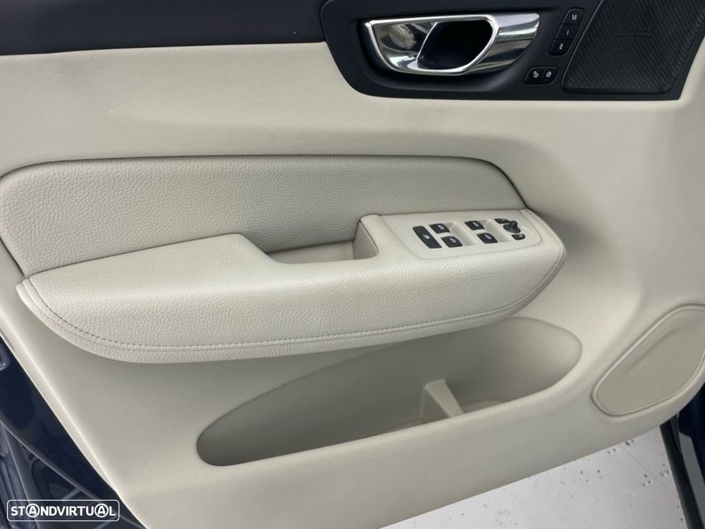 Volvo XC 60 2.0 T8 PHEV Inscription AWD - 18