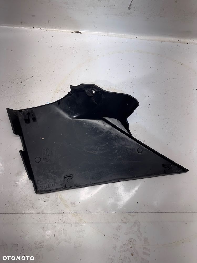 IV-35 WSPORNIK LUSTERKA ZEWNĘTRZNEGO IVECO DAILY - 2