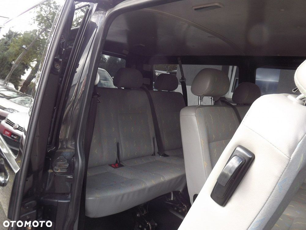 Volkswagen Transporter - 13