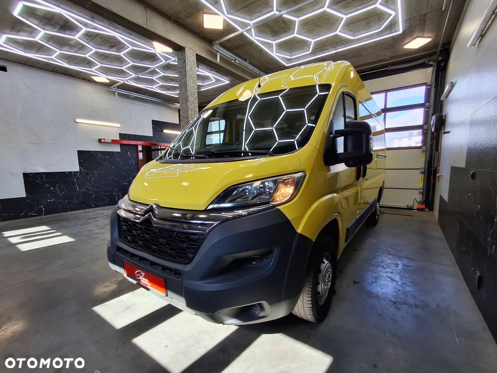 Citroën Jumper Furgon Blaszak 3 Miejsca Służba Drogowa Hak Klimatyzacja Drzwi Przesuwane Lewa Oraz Prawa Strona 2015 Rok Tempomat Dotykowe Radio - 2