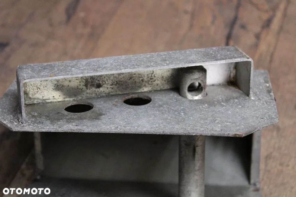 Blokada do lawety kampingu przyczepki - 4