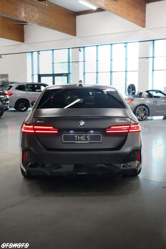 BMW Seria 5 520d xDrive mHEV - 8