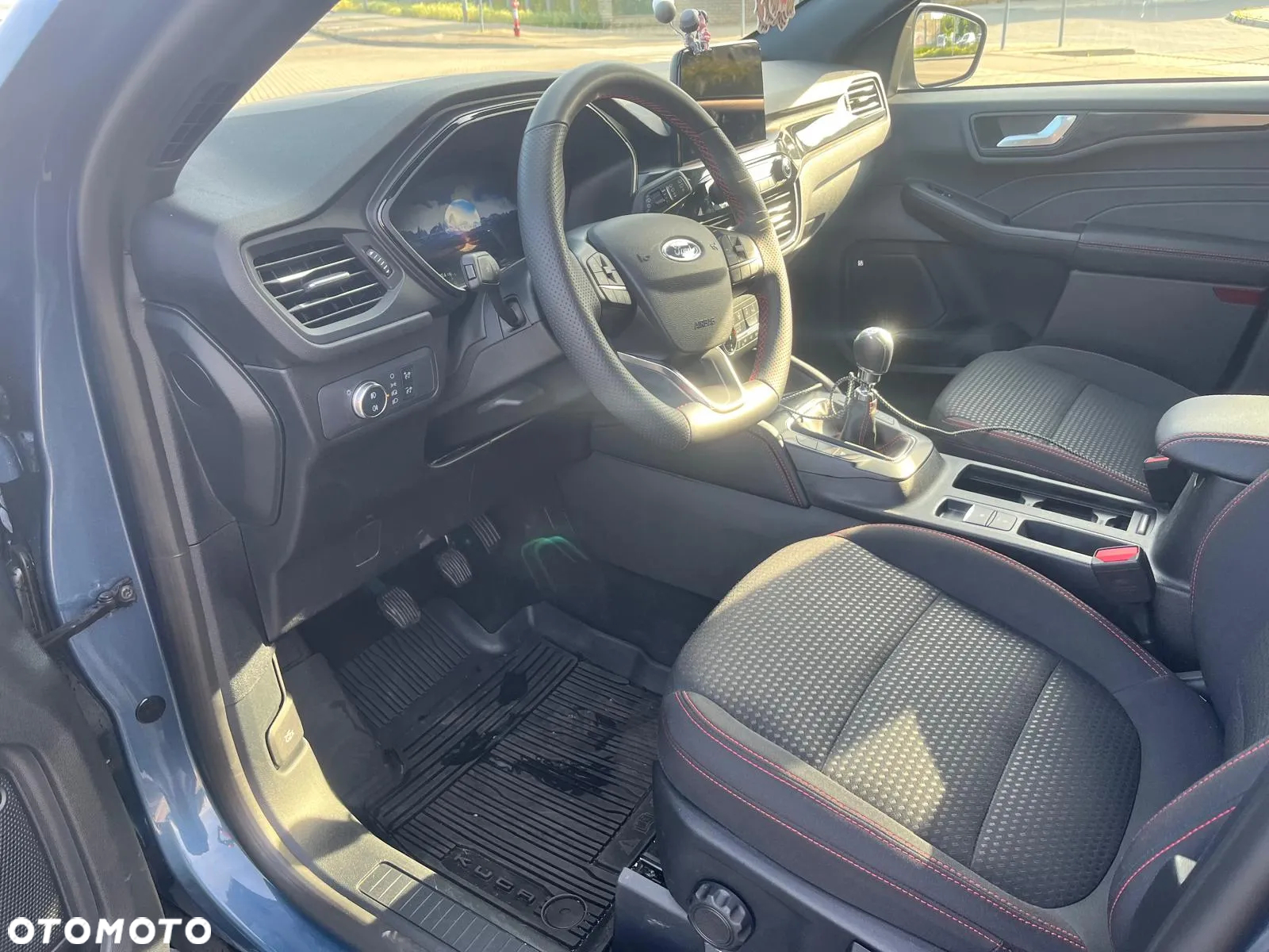 Ford Kuga 1.5 EcoBoost FWD ST-Line - 13