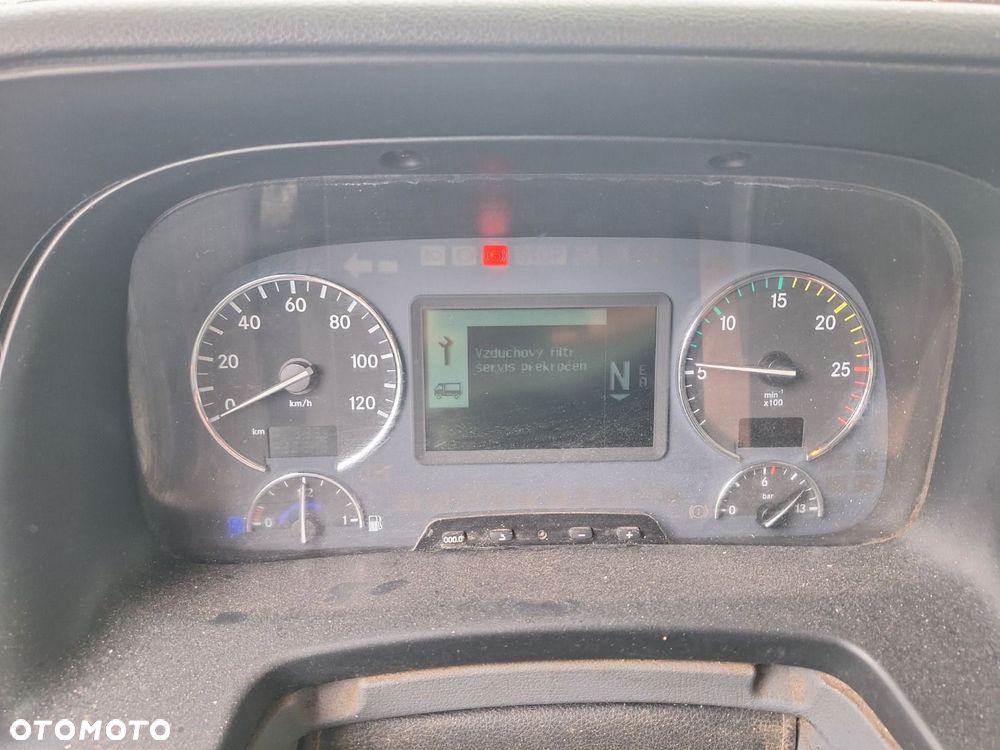 Versalift Actros 1832 L - 18