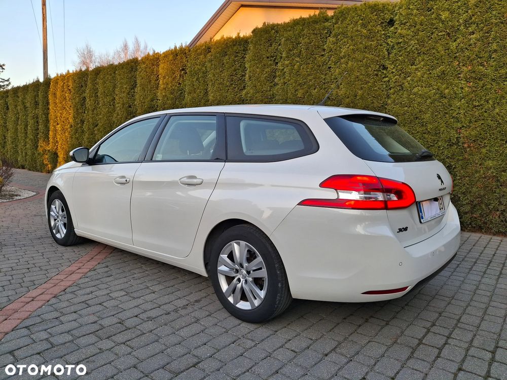 Opel Astra 1.6 CDTI Enjoy S&S - 9