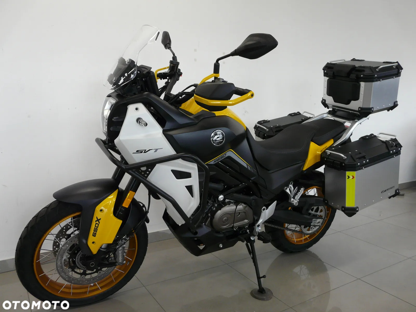 QJMOTOR SVT 650X - 17