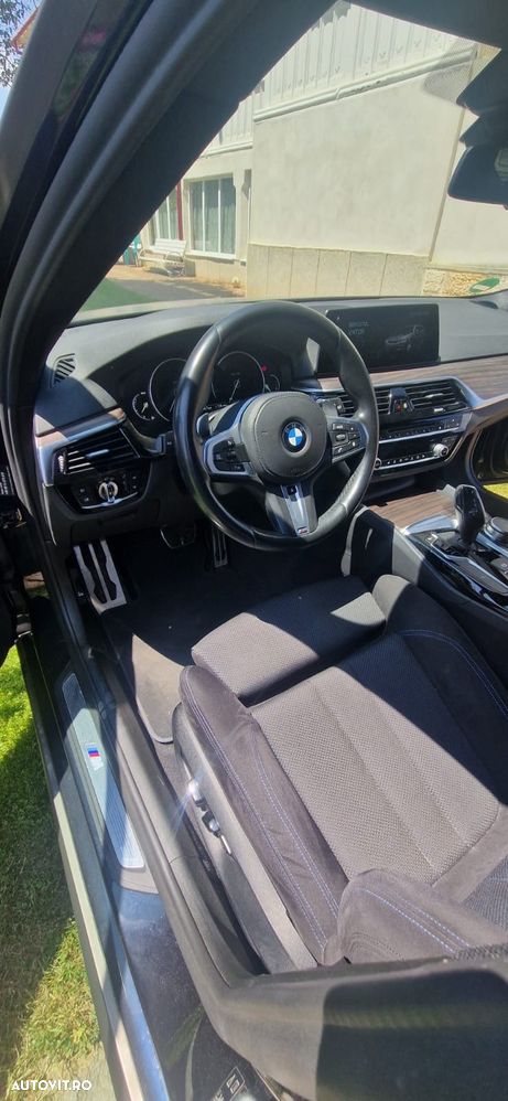 BMW Seria 5 530d xDrive Touring Aut. Sport Line - 19