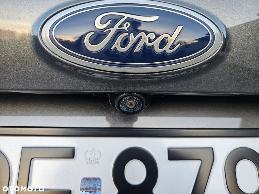 Ford Kuga 1.5 EcoBoost 2x4 Titanium - 10