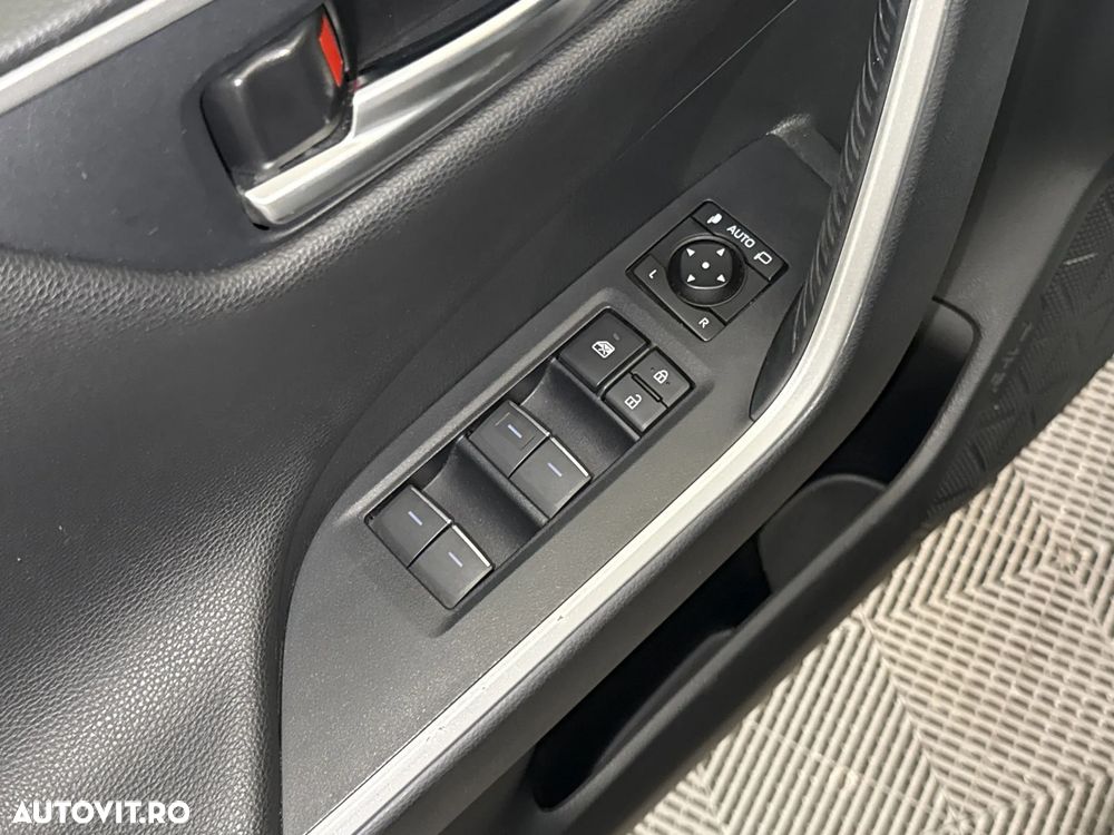 Toyota RAV4 - 15