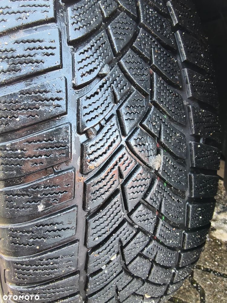 Audi A4 Avant 2.0 TDI quattro sport - 33