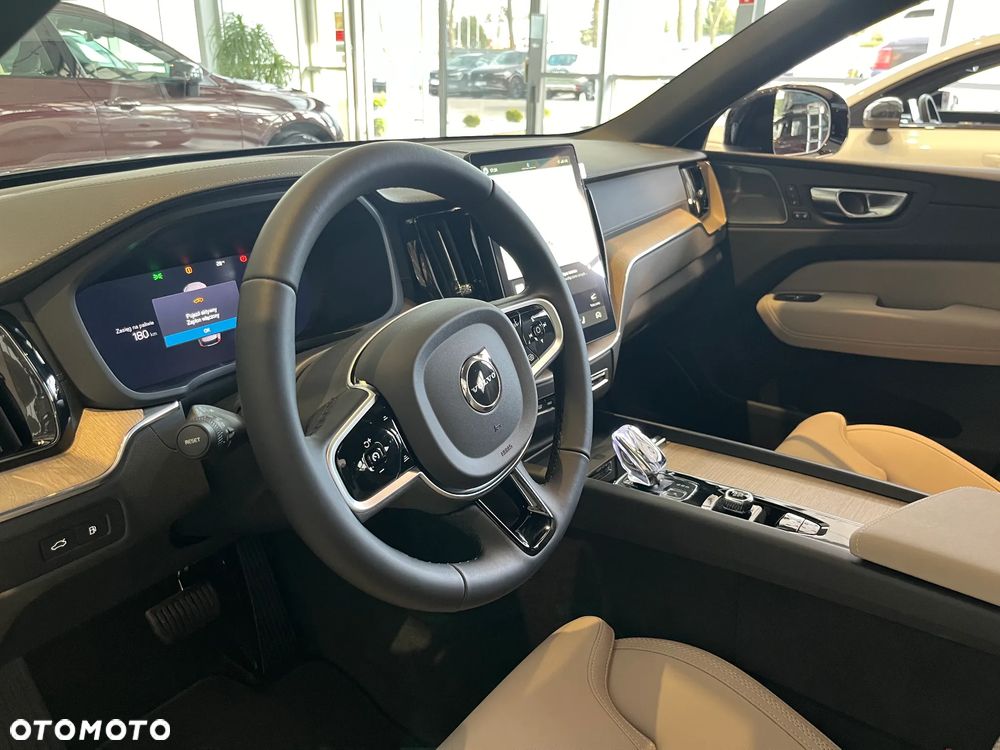 Volvo XC 60 B5 B AWD Ultra Dark - 8