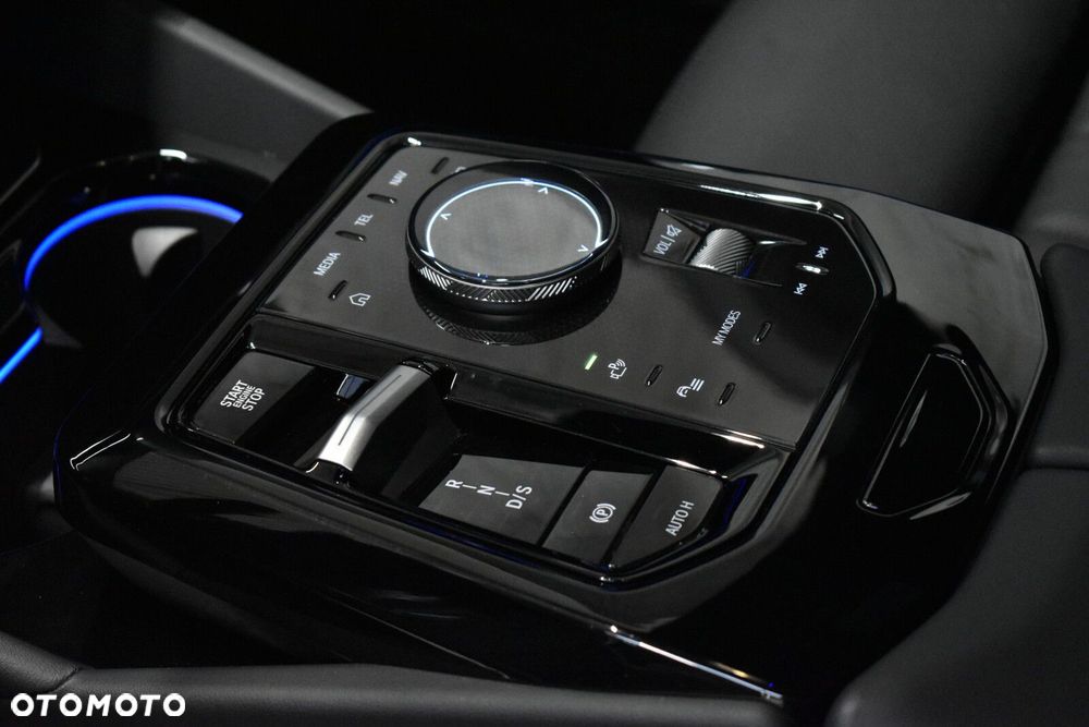 BMW Seria 5 520d xDrive mHEV M Sport - 22