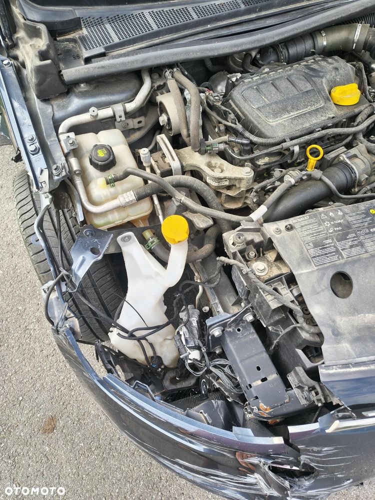 Renault Megane ENERGY dCi 130 BOSE EDITION - 6
