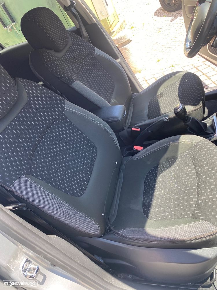 Renault Captur 1.5 dCi Exclusive - 21