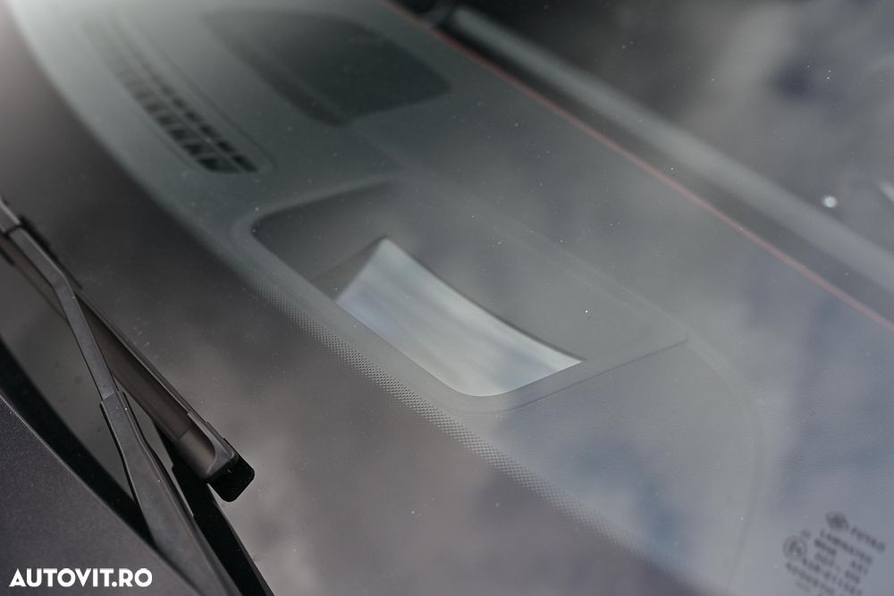 Mercedes-Benz CLA 200 - 33