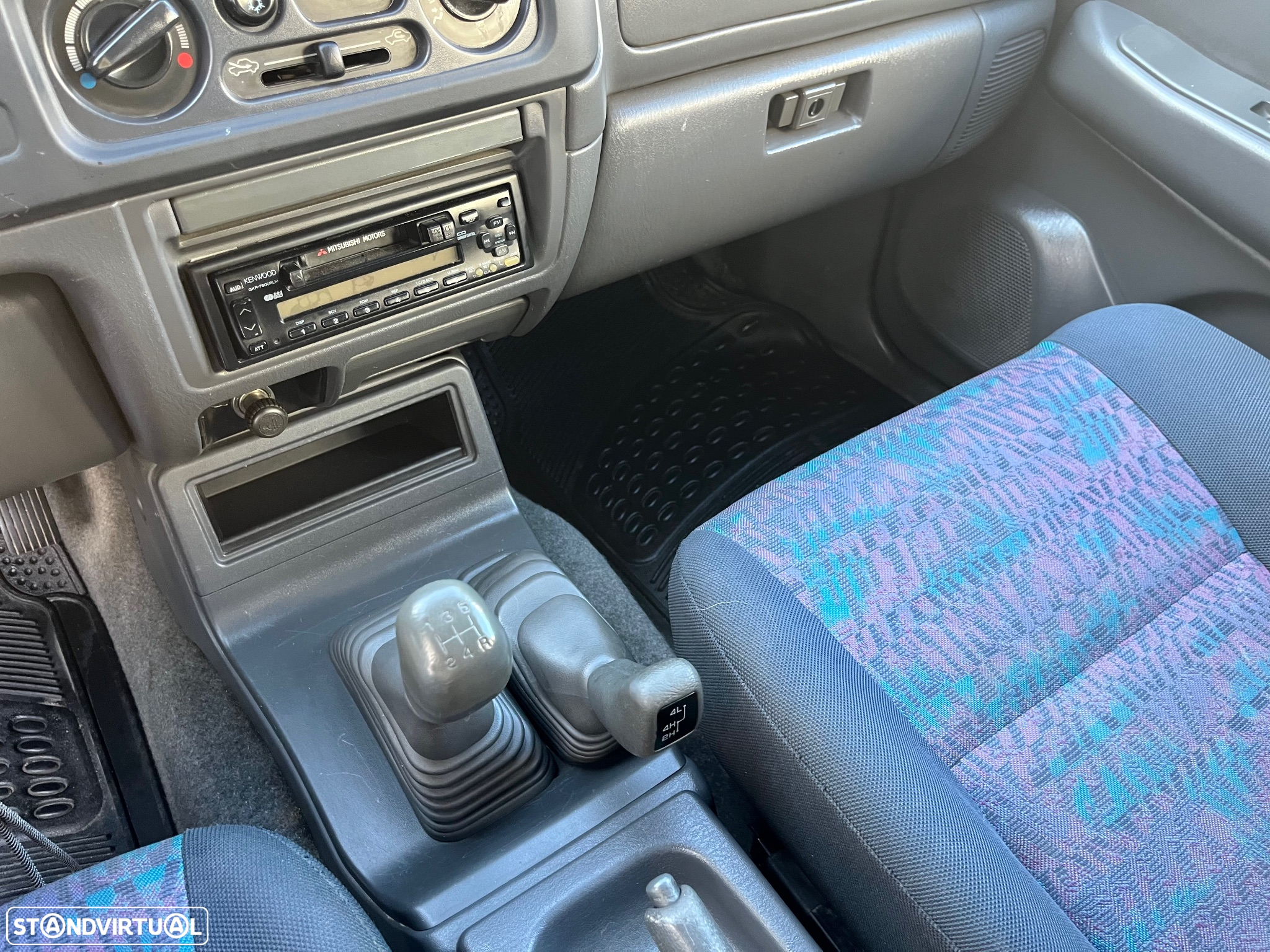 Mitsubishi Pajero 2.5 TD GLX Longo - 37