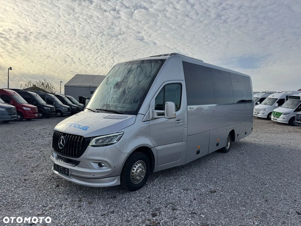 Mercedes-Benz Sprinter 519 - 8