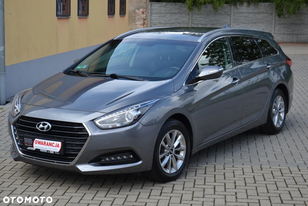 Hyundai i40 Kombi blue 1.7 CRDi DCT Premium - 3