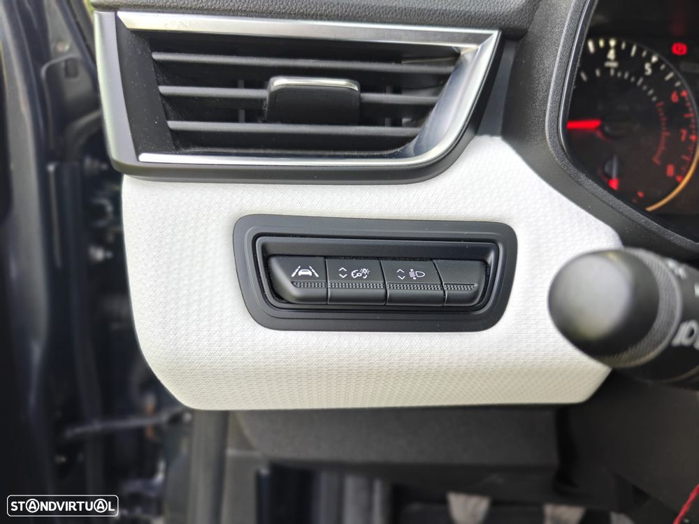 Renault Clio 1.0 TCe Techno - 27