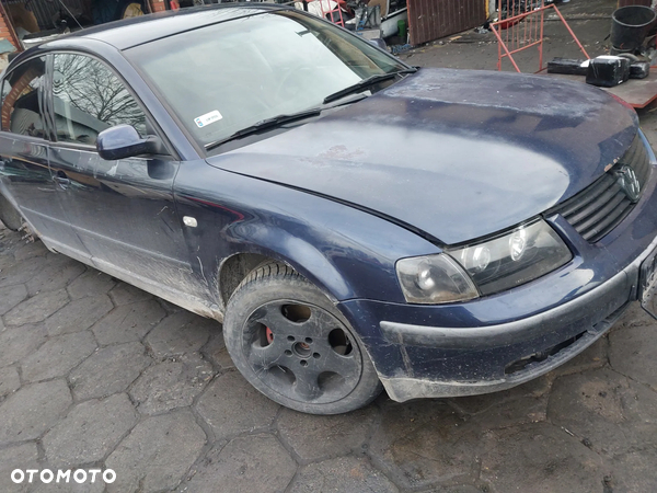 Volkswagen Passat B5 silnik 1.8T Turbo AEB skrzynia biegów DHW zderzak maska błotnik drzwi klapa LN5Y alufelgi alternator sterownik turbina przepustnica przepływomierz szyba zacisk tarcze sprzęgło CAŁY NA CZĘŚCI WSZYSTKIE CZĘŚCI