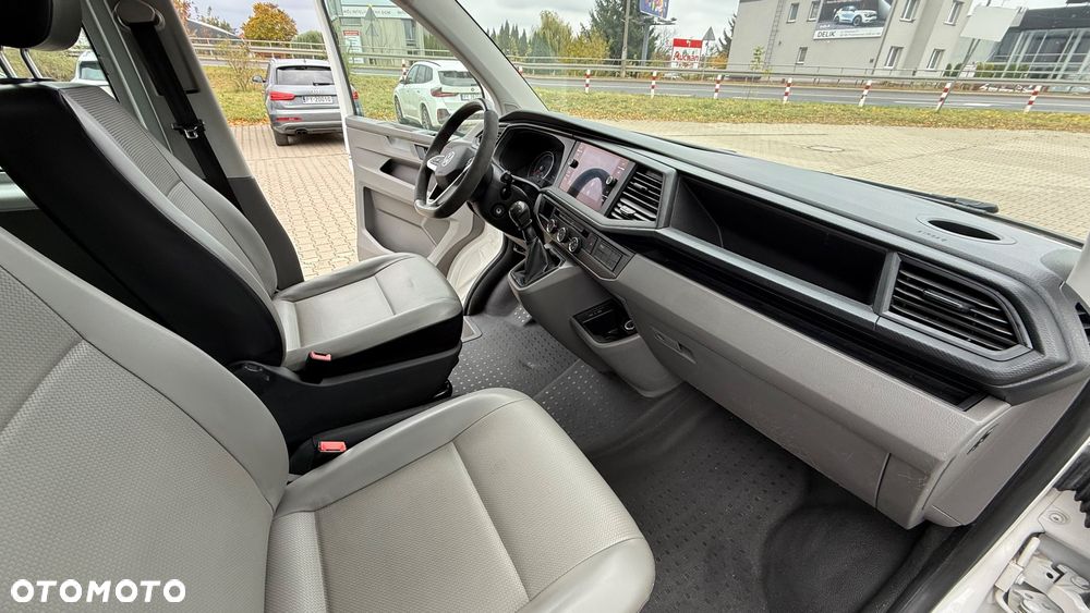 Volkswagen Transporter T6.1 - 24
