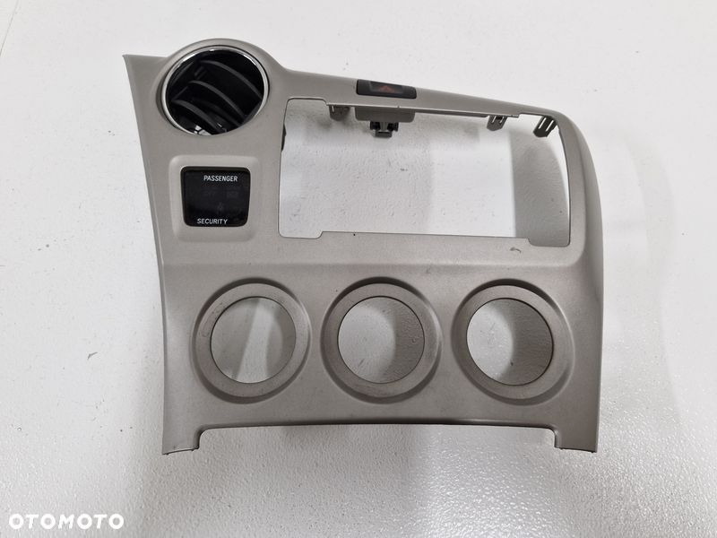 toyota matrix 2 ii e140 ramka radia dekor kratka nawiewu 55422-02070 - 1