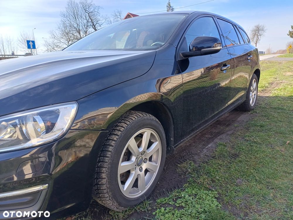 Volvo V60 D3 Kinetic - 37
