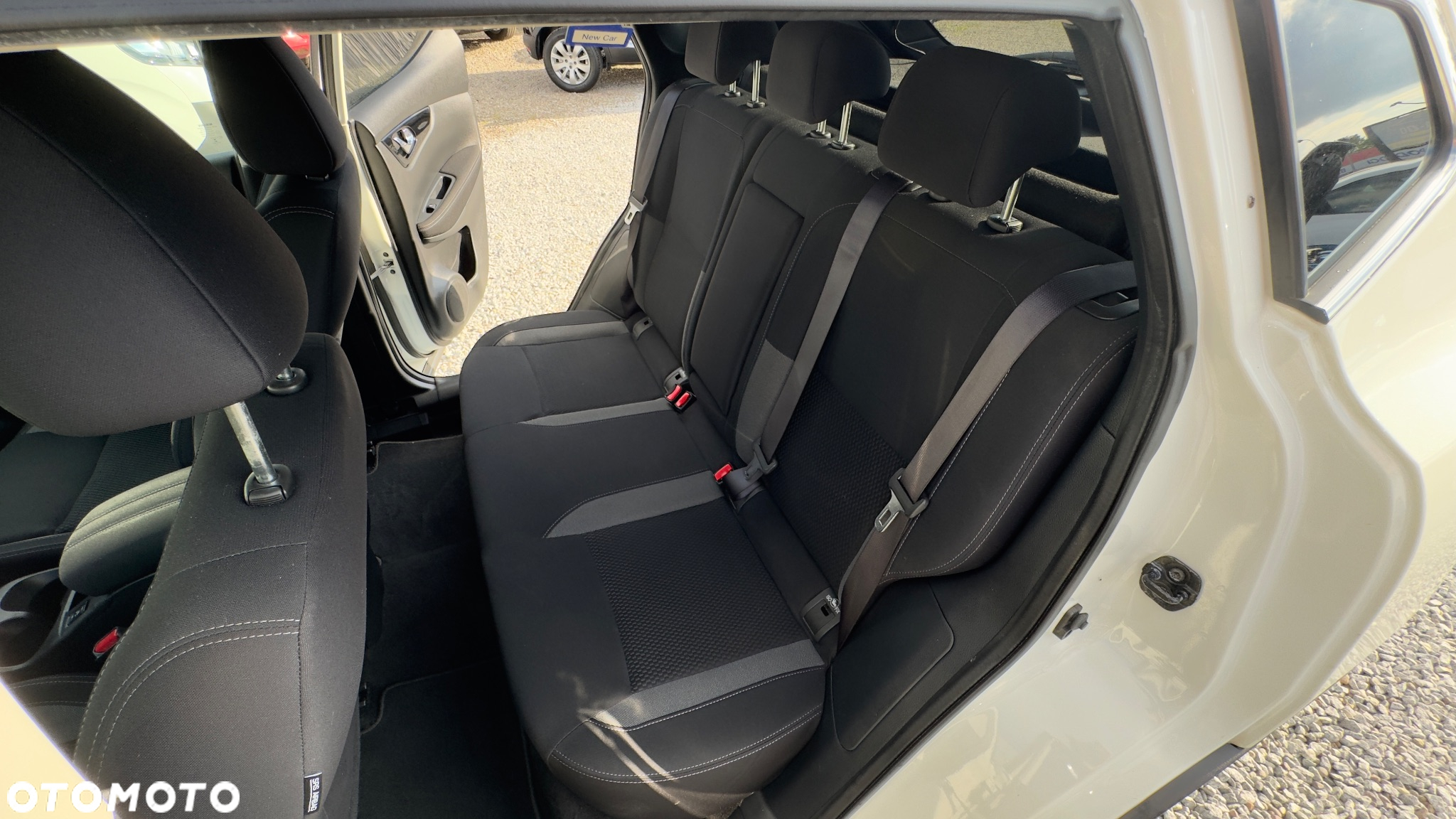 Nissan Qashqai 1.2 DIG-T Acenta EU6 - 38