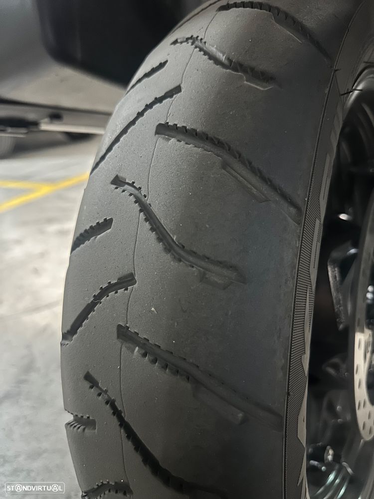 BMW F 750 GS Triple Black - 8