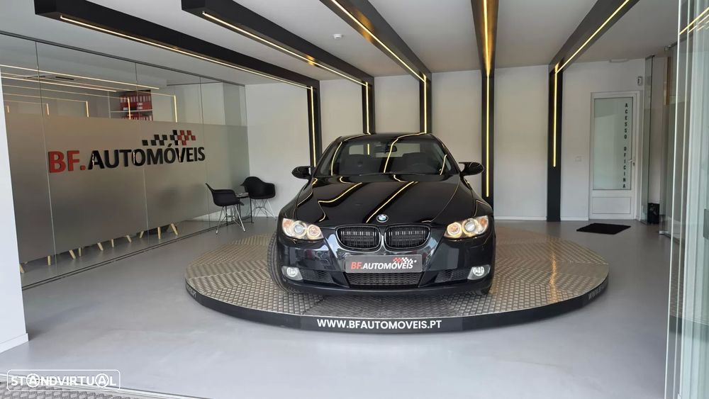 BMW 320 d Coupe - 12